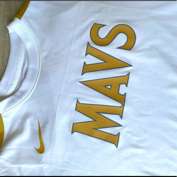 Dallas Mavericks NBA Official Tee Shirt White and Gold Medium - Picture 2 of 7